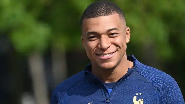 Al-Hilal offered 300 million euros for mbappe